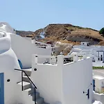 Апартаменты Acave Santorini Вотон