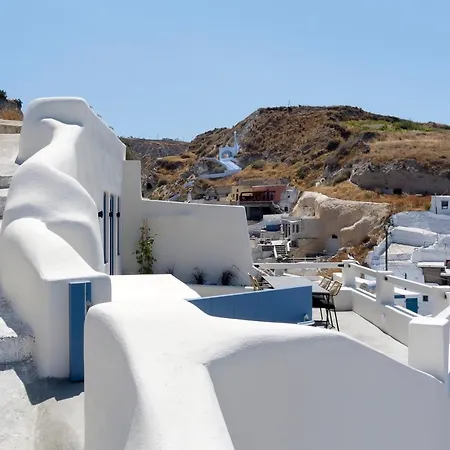 Acave Santorini