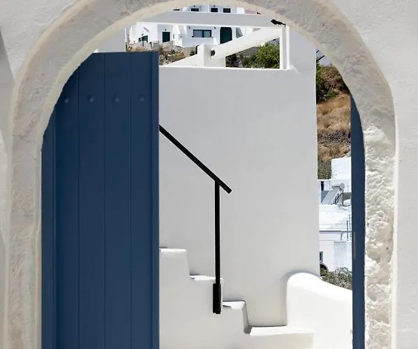 Acave Santorini Vóthon