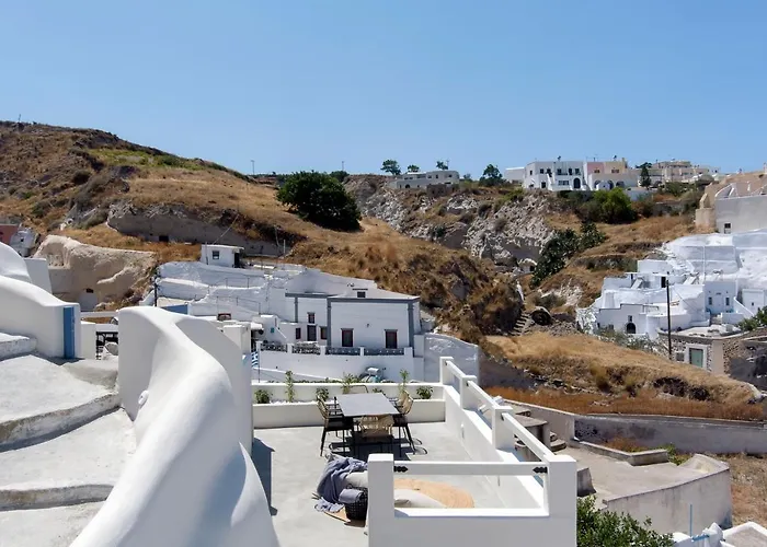 Acave Santorini *