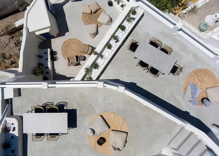 Acave Santorini Vóthon