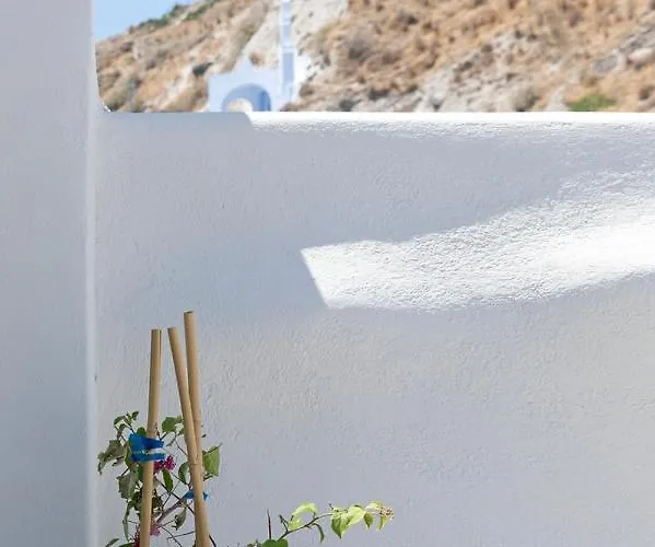 Acave Santorini * Vóthon