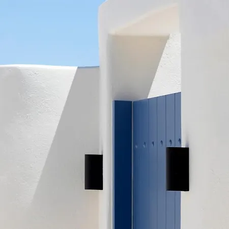 Acave Santorini *