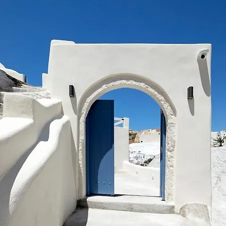 Acave Santorini *