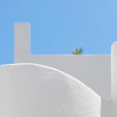 Acave Santorini Vóthon