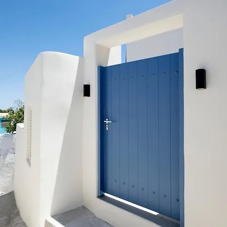 Acave Santorini