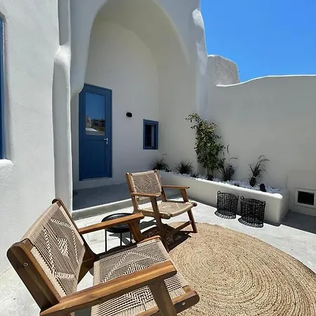 Acave Santorini