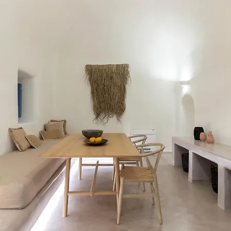 Acave Santorini Apartament Vóthon