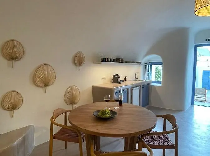 Acave Santorini Βόθον