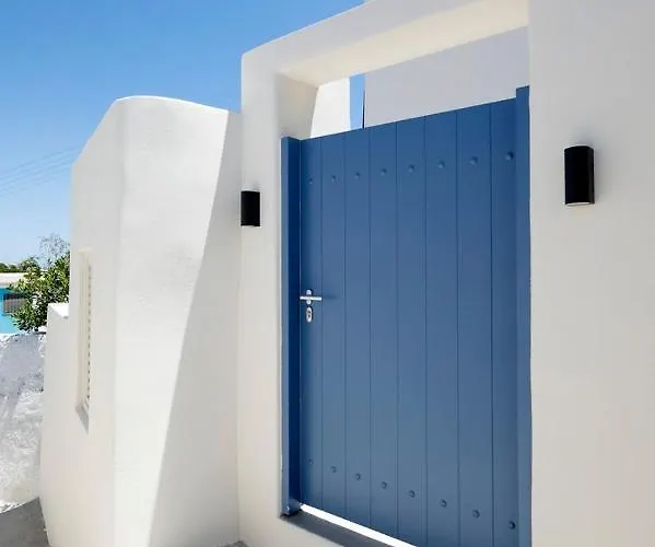 Acave Santorini